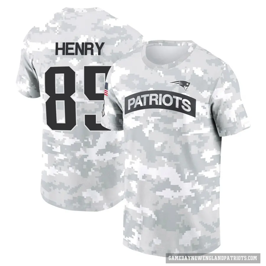 Men's ＃85 Hunter Henry New England Patriots Camo Arctic 2024 Salute to Service Performance T-Shirt