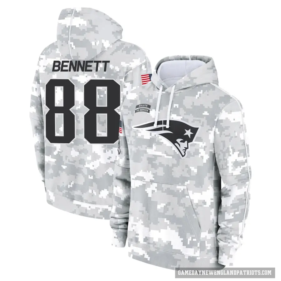 Men's ＃88 Martellus Bennett New England Patriots Arctic Camo 2024 Salute to Service Club Fleece Pullover Hoodie